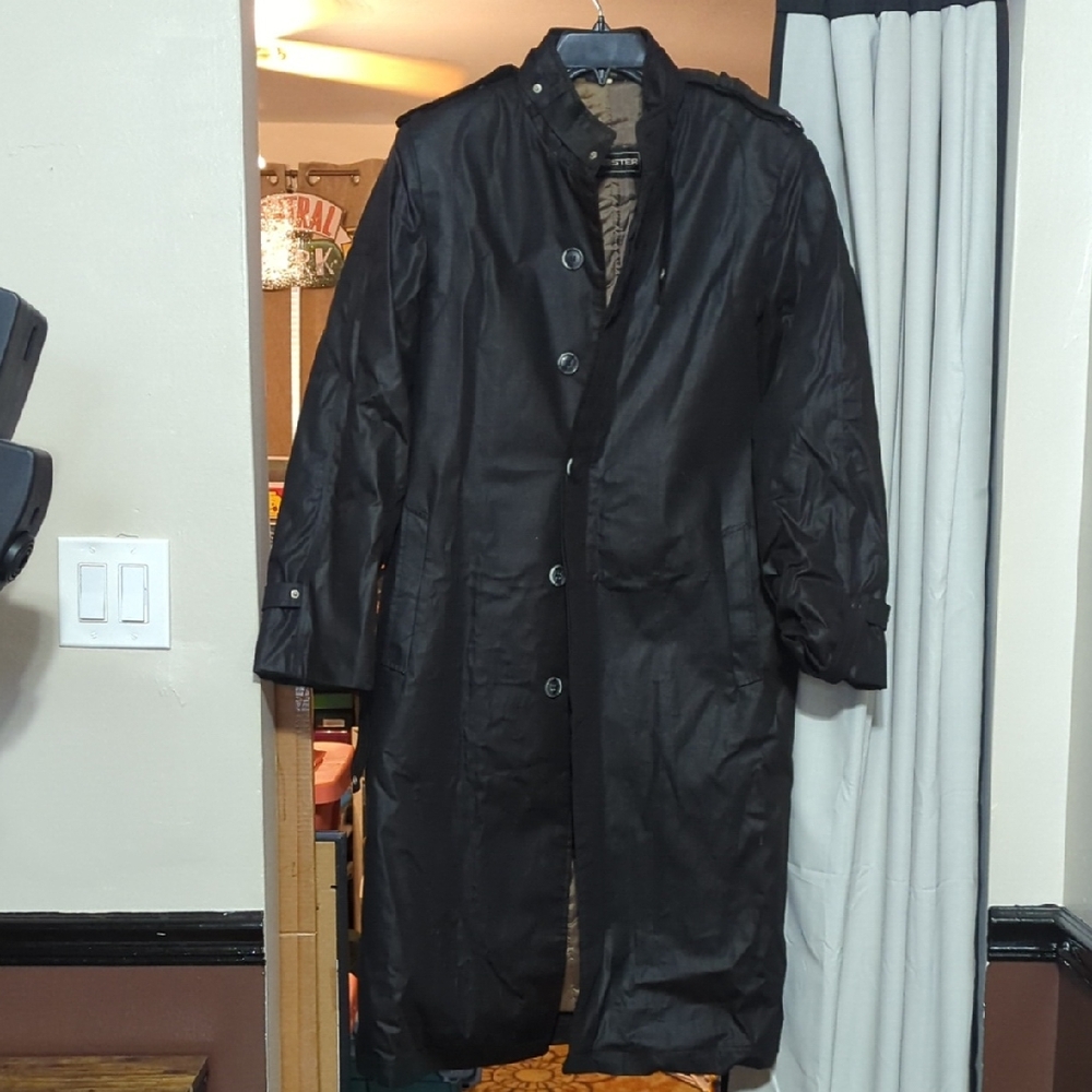 Vintage Men's Andiamo Classic Black Trench Coat